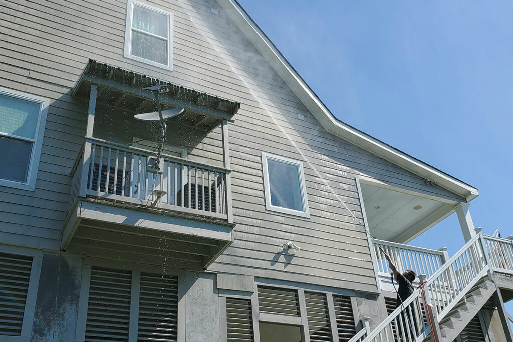 seasonal house washing